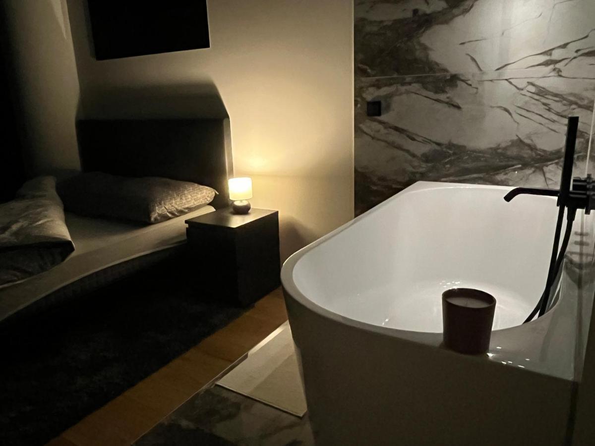 Hanza Tower - Luxurious Apartment 60M2 - 15Th Floor City View Щецин Екстер'єр фото
