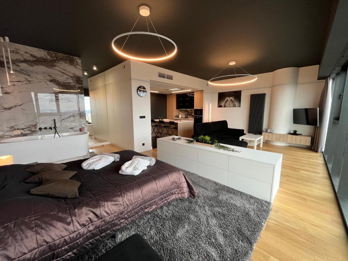 Hanza Tower - Luxurious Apartment 60M2 - 15Th Floor City View Щецин Екстер'єр фото