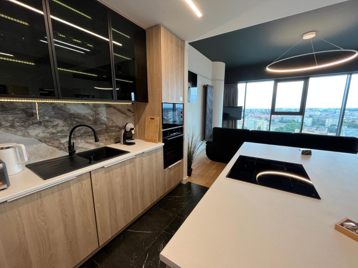 Hanza Tower - Luxurious Apartment 60M2 - 15Th Floor City View Щецин Екстер'єр фото